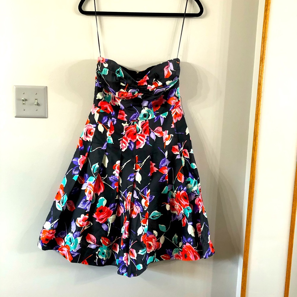 Express Floral Strapless Dress w/ Pleats
